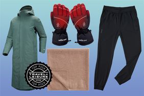 Best Cold Weather Gear for Winter Excursions