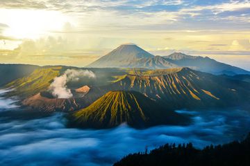 Amazing hikes around the world