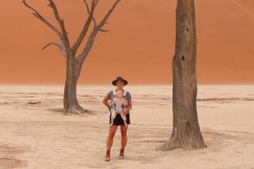 Kathryn Romeyn and her daughter at Kwessi Dunes