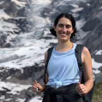 Jackie Cucco, Commerce Testing Editor