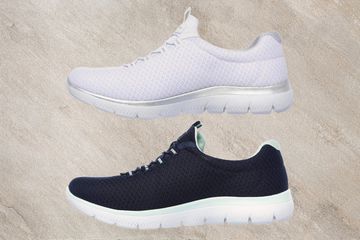 Nurses, Teachers, and Travelers Love These Comfy Slip-on Sneakers â and Theyâre Just $40 Right Now Tout