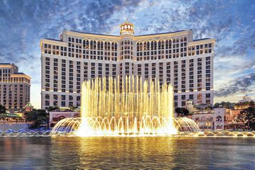 Exterior of the Bellagio hotel featuring the fountain show