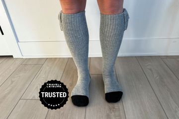 Wolf bluetooth enable mobile warming heated socks