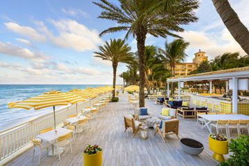 Beach restaurant at Eau Palm Beach