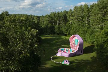Aerial view of the Polly Pocket Icon Airbnb