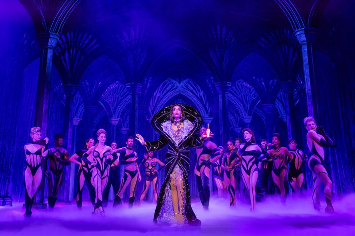 A production still from Death Becomes Her 