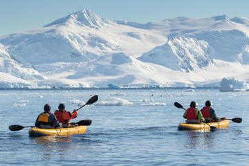 Guests on a Paddle Excursion in Antarctica with Quark Expeditions 