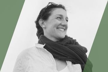 A headshot of Laura Burdett-Munns