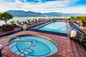 Rooftop pool in Pan Pacific Vancouver