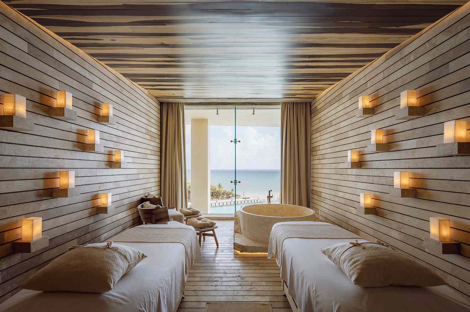 A treatment room at La Casa de la Playa 
