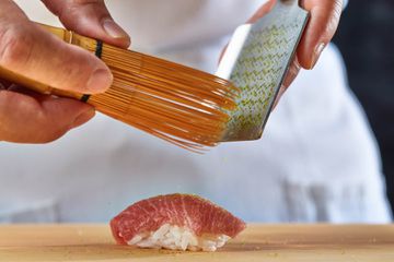 Up close shot of sushi being prepared at Jōji